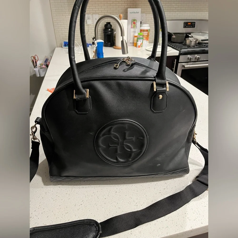 Guess duffle bag leather travel suitcase black logo versatile dome KORRY epi - Picture 1 of 14